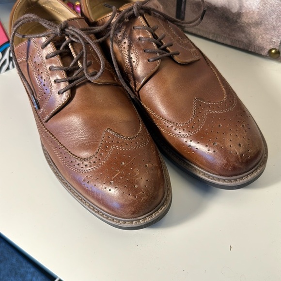 G. H. Bass and Company Classic Brown Leather Oxfords Men's Dress Shoes - Picture 1 of 8